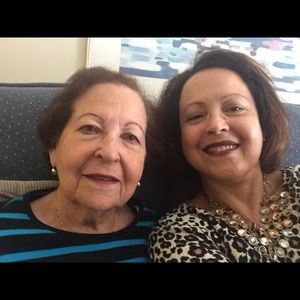 Meet your Posher, Denise